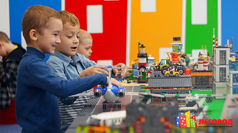Lego комната франшиза игра экономическая онлайн бизнес