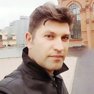 Илья Сухарев