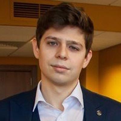 Арнольд  Варосян